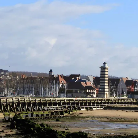 Les Marinas-10 By Interhome