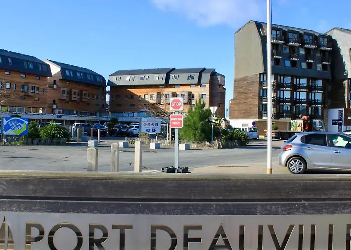 Les Marinas-10 By Interhome Appartement *