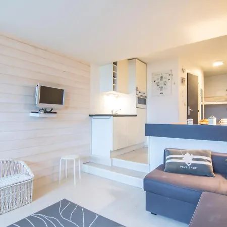 Les Marinas-10 By Interhome Daire