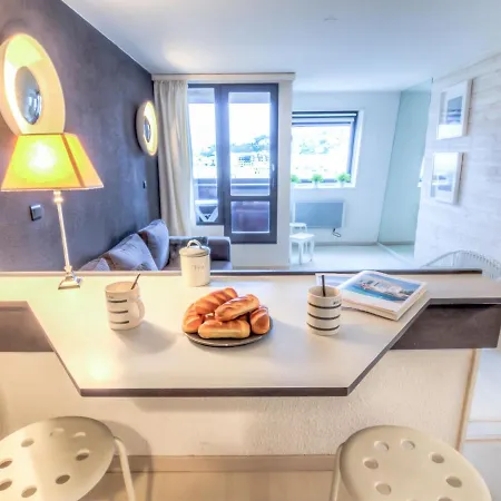 Daire Les Marinas-10 By Interhome Deauville
